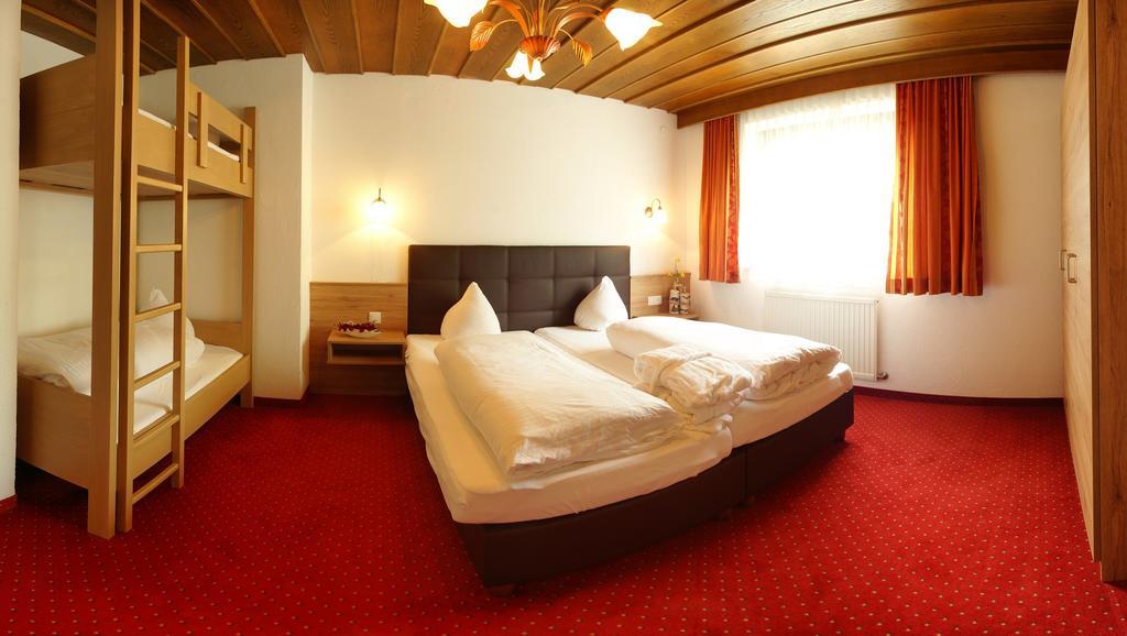 Kinderhotel Laerchenhof Obsteig Cameră foto